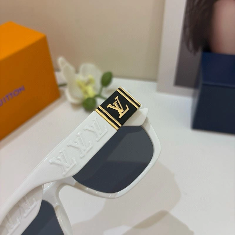 Timeless Louis Vuitton Sunglasses 280696
