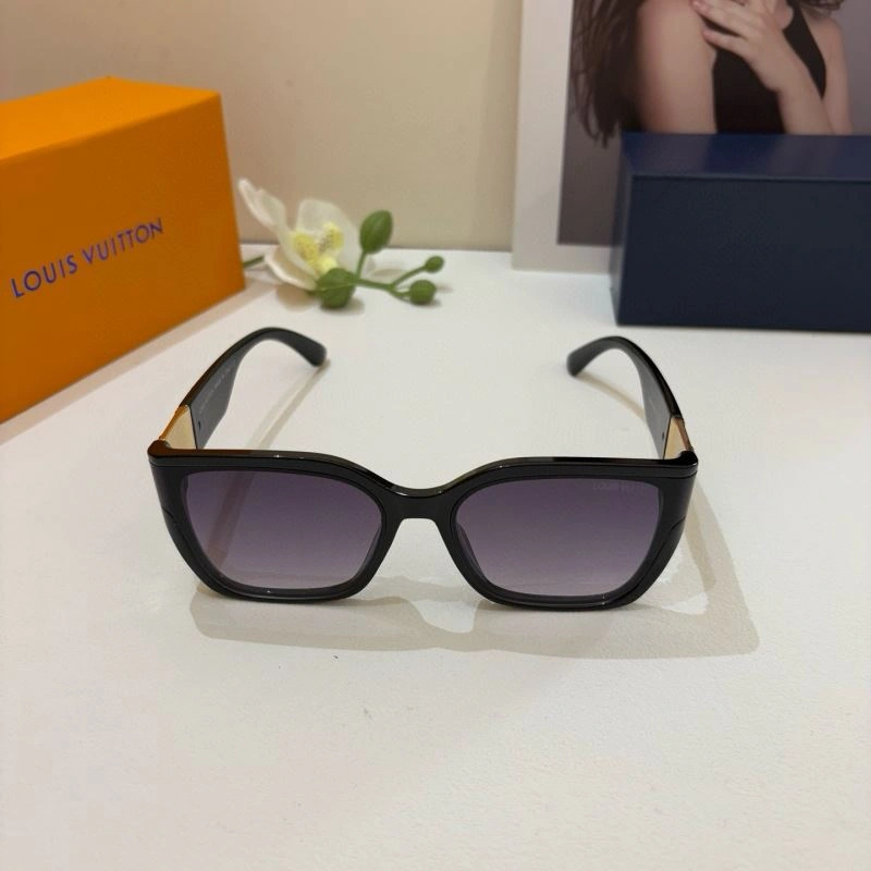 Louis Vuitton Sunglasses Bold 280686