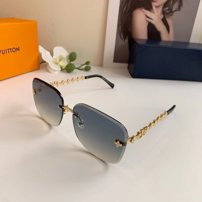 EyeCatching Louis Vuitton Sunglasses 280701