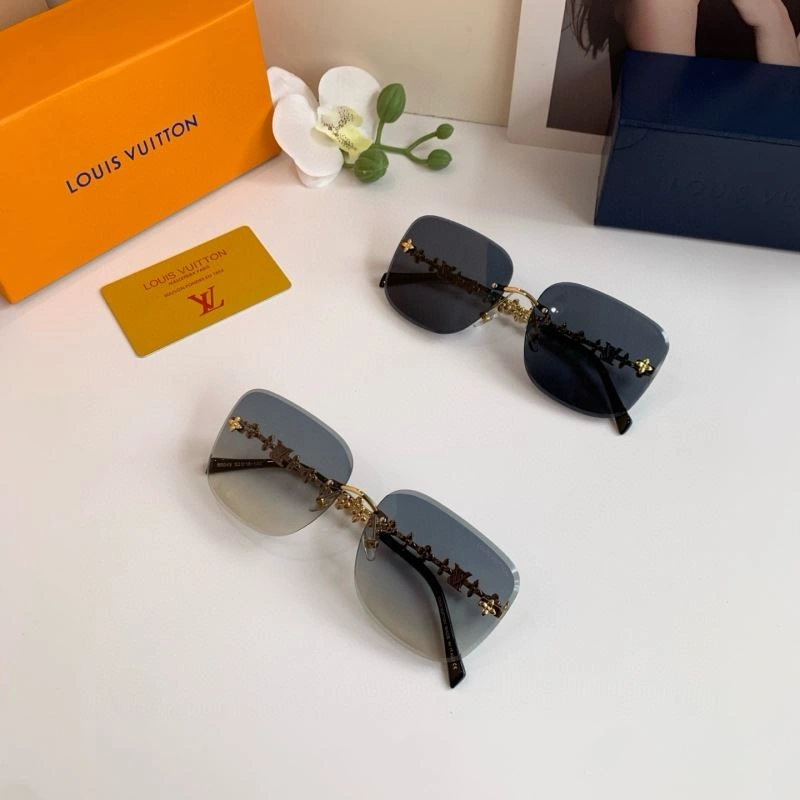 EyeCatching Louis Vuitton Sunglasses 280701