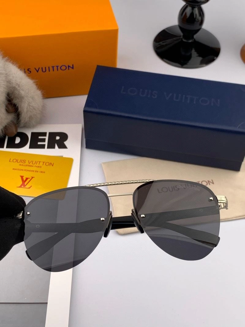 Louis Vuitton Sunglasses Bright 280703