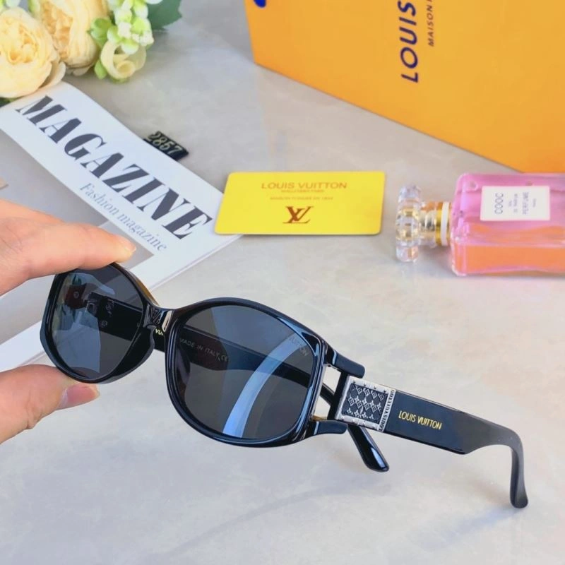 Casual Louis Vuitton Sunglasses 280711