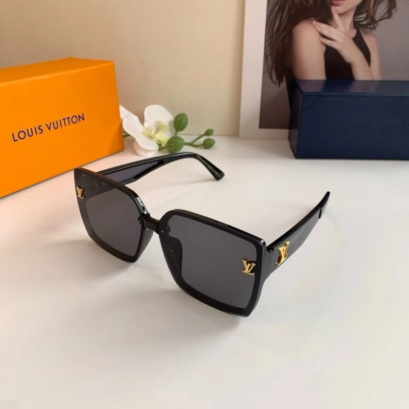 Bright Louis Vuitton Sunglasses 280690