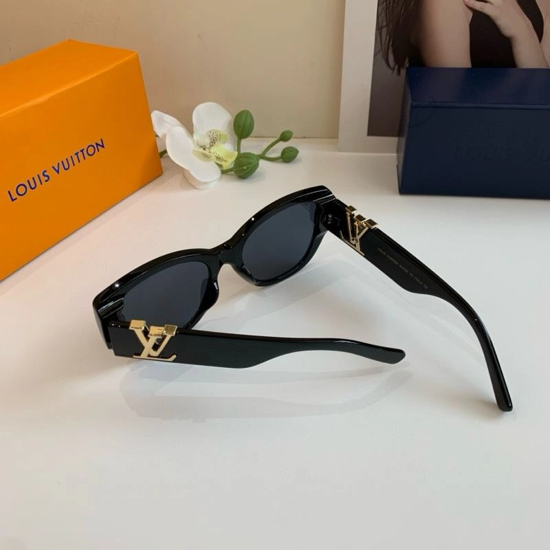 Affordable Louis Vuitton Sunglasses 280683