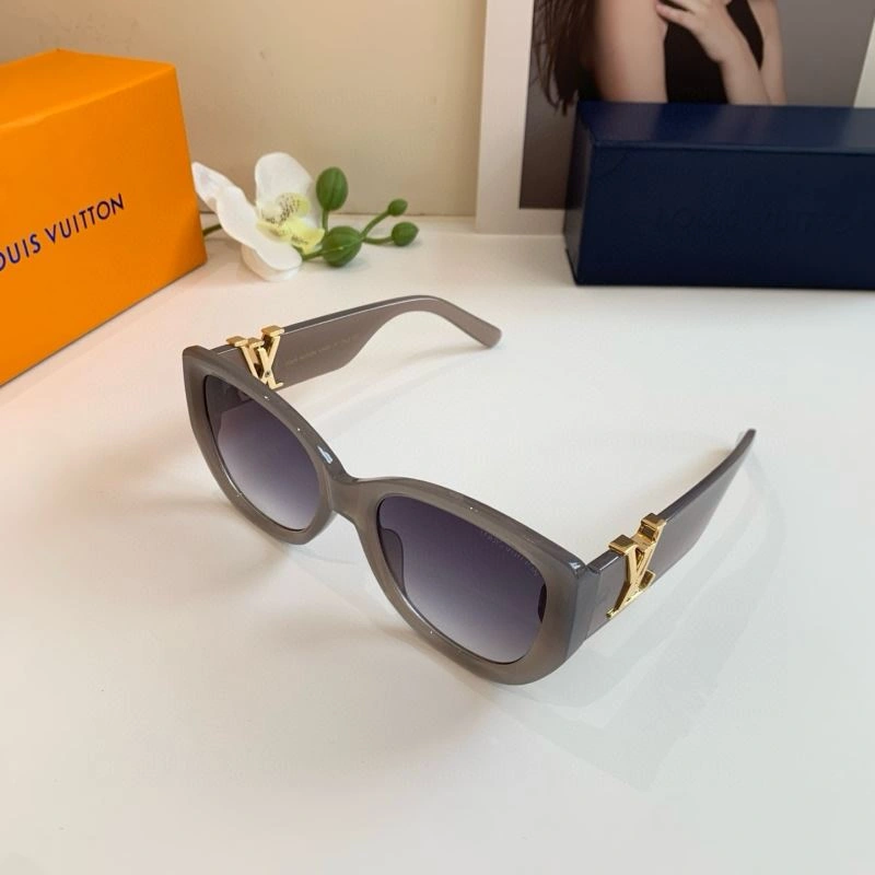 Louis Vuitton Sunglasses AllSeason 280684