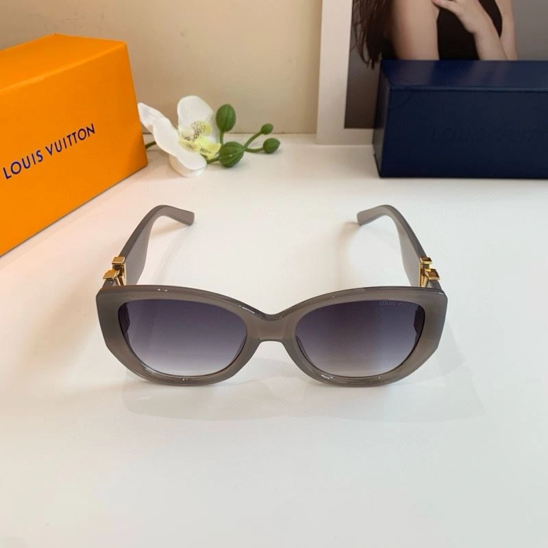 Louis Vuitton Sunglasses AllSeason 280684