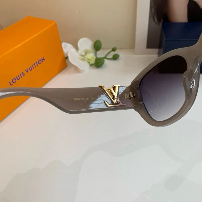 Louis Vuitton Sunglasses AllSeason 280684