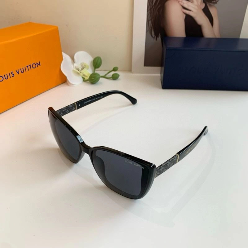 MoistureWicking Louis Vuitton Sunglasses 280681