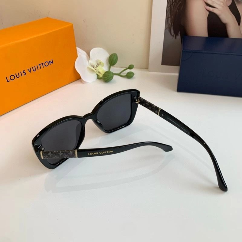 MoistureWicking Louis Vuitton Sunglasses 280681