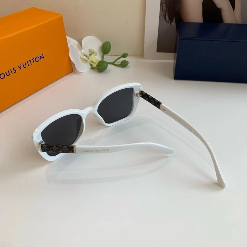 Trendsetting Louis Vuitton Sunglasses 280680