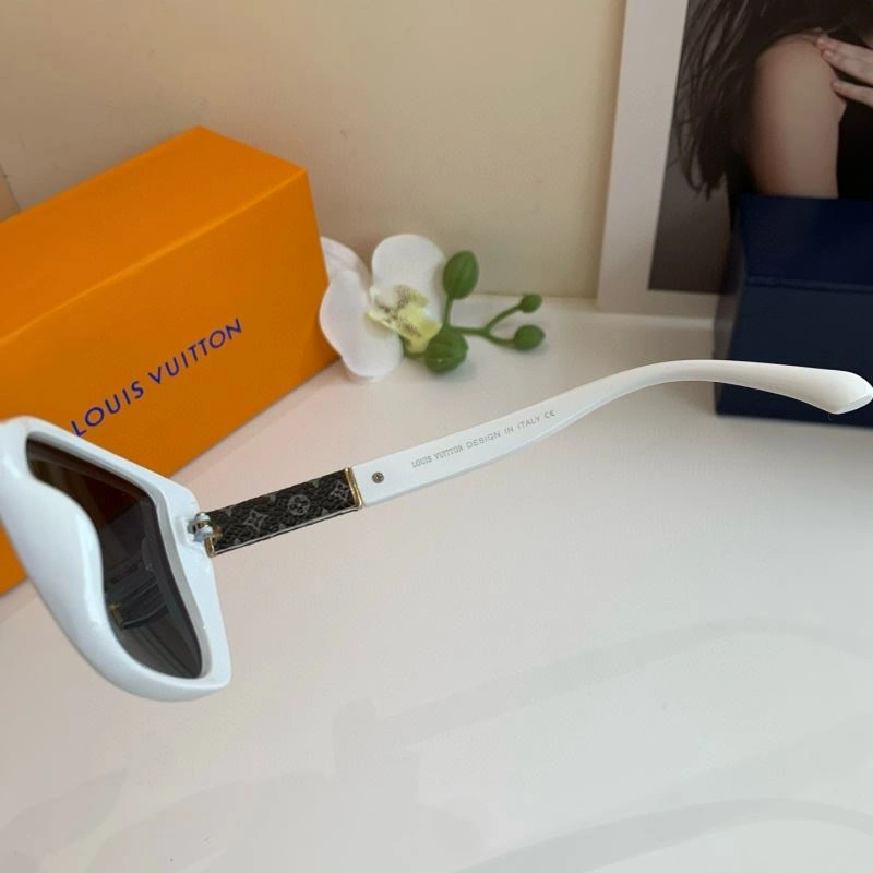 Trendsetting Louis Vuitton Sunglasses 280680
