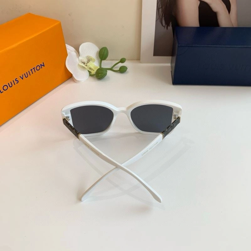 Trendsetting Louis Vuitton Sunglasses 280680