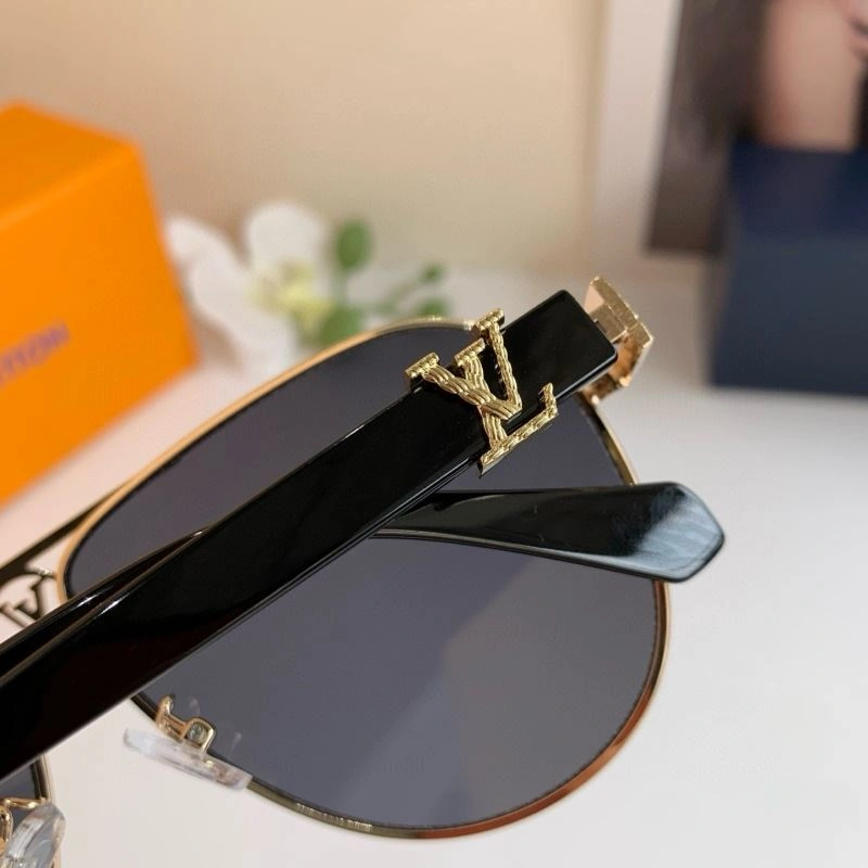 Louis Vuitton Sunglasses ComfortFit 280670