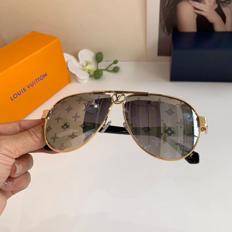 Louis Vuitton Sunglasses Cozy 280650