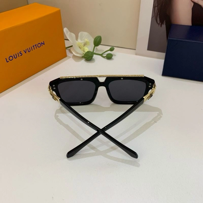 Louis Vuitton Sunglasses Durable 280667