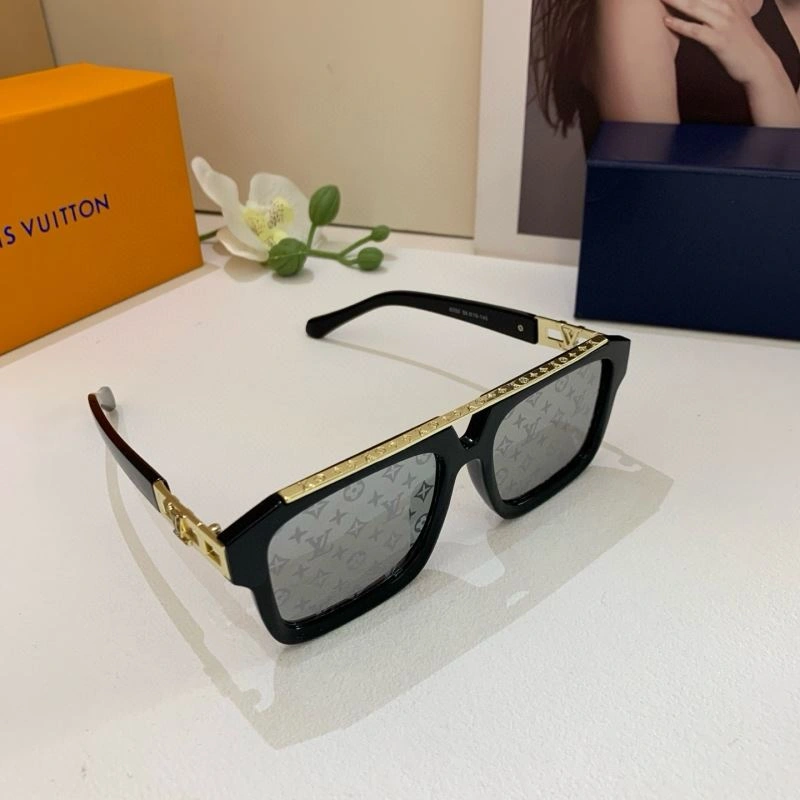 Sleek Louis Vuitton Sunglasses 280647