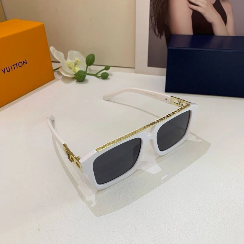 Louis Vuitton Sunglasses Supportive 280654