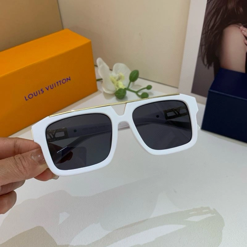 Louis Vuitton Sunglasses Supportive 280654