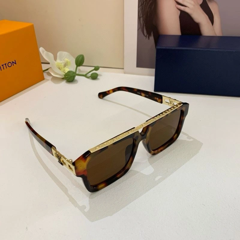 SportInspired Louis Vuitton Sunglasses 280653
