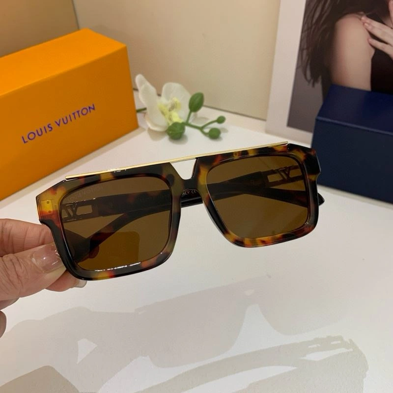 SportInspired Louis Vuitton Sunglasses 280653