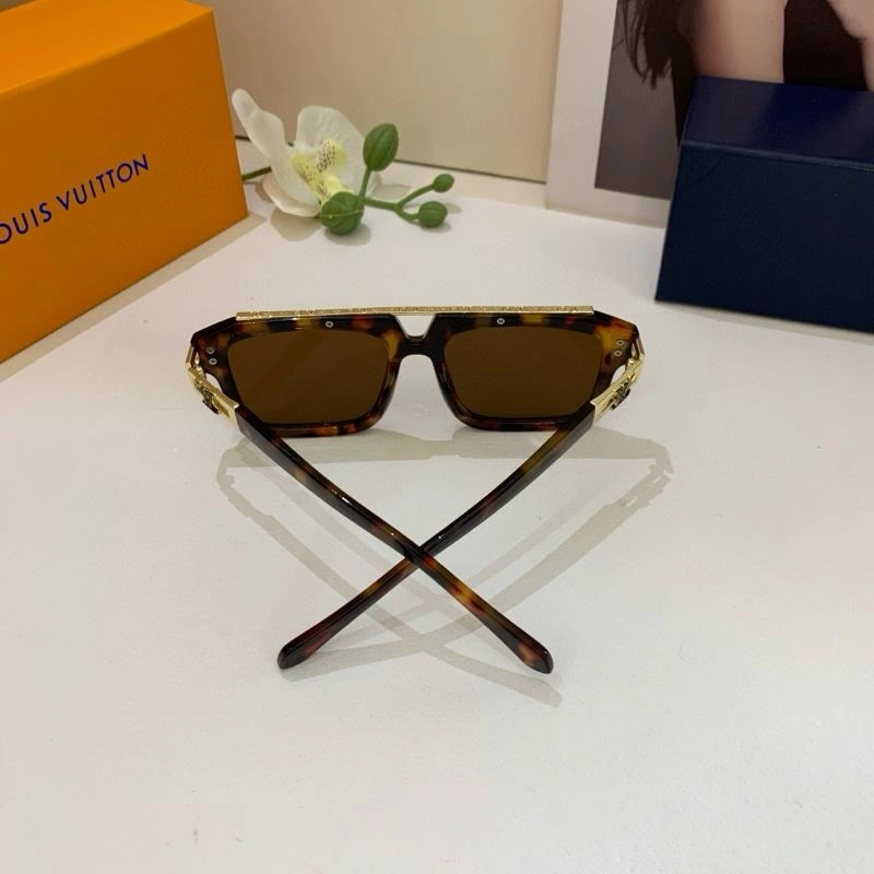 SportInspired Louis Vuitton Sunglasses 280653
