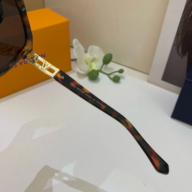 SportInspired Louis Vuitton Sunglasses 280653