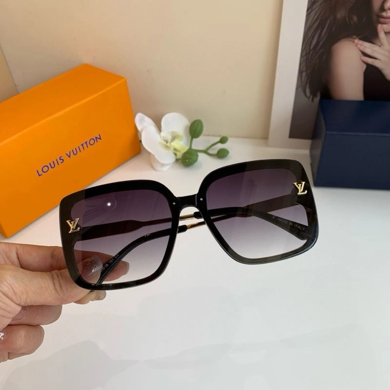 Louis Vuitton Sunglasses Efficient 280669