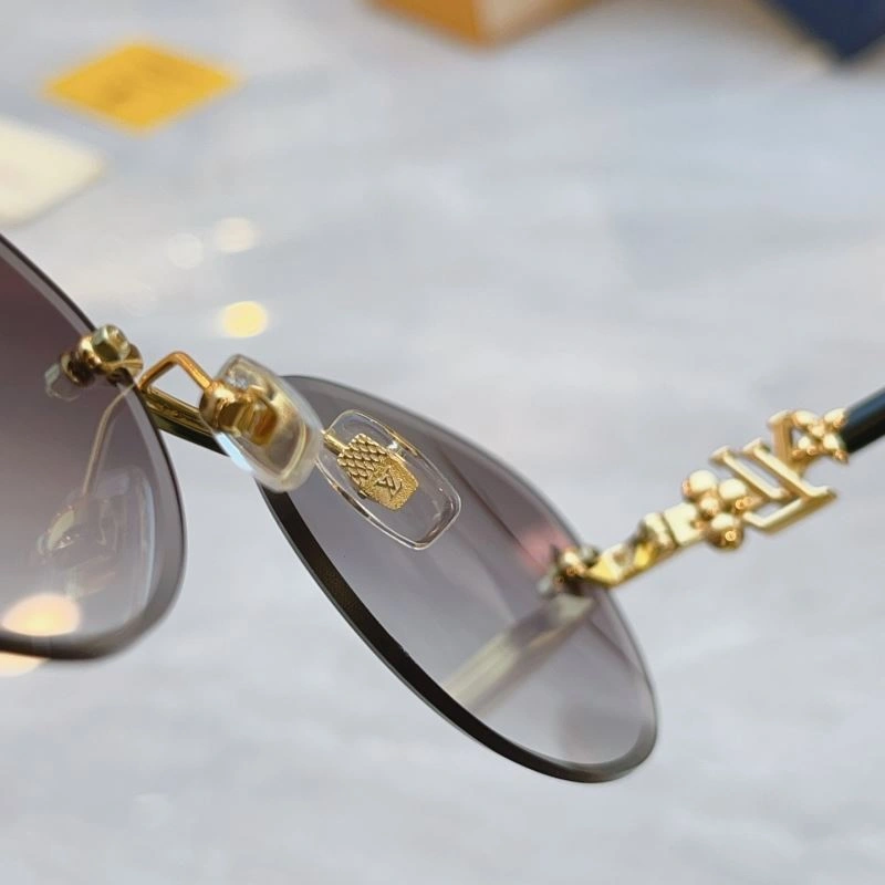 GoodFit Louis Vuitton Sunglasses 280677