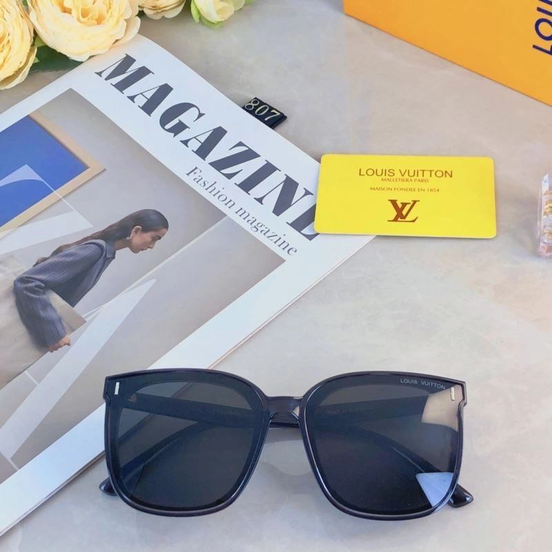 WellDesigned Louis Vuitton Sunglasses 280658