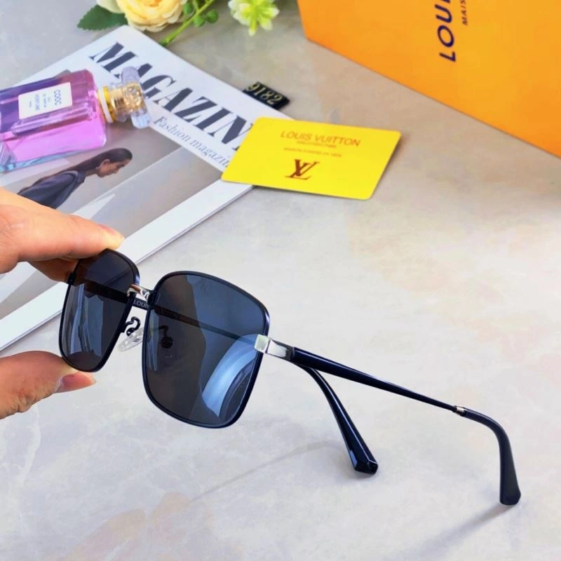 Louis Vuitton Sunglasses Effortless 280659
