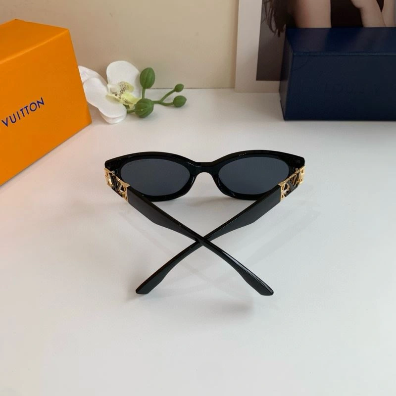 GoodFit Louis Vuitton Sunglasses 280651