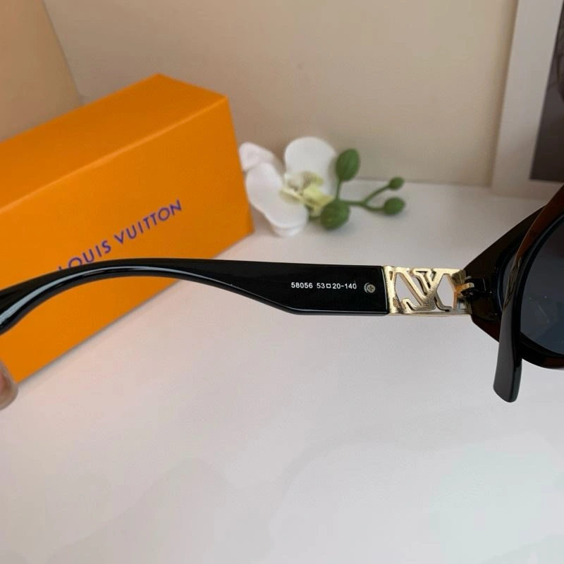 GoodFit Louis Vuitton Sunglasses 280651