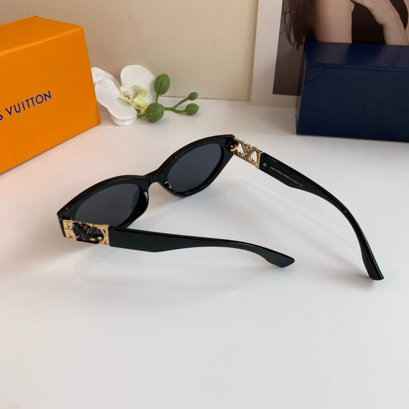 GoodFit Louis Vuitton Sunglasses 280651