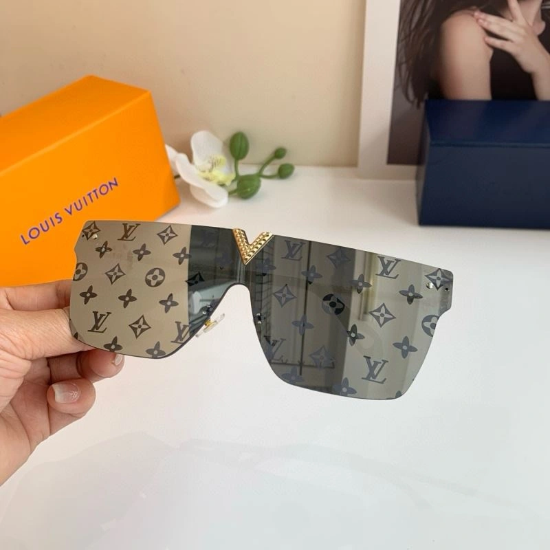 Louis Vuitton Sunglasses Durable 280646