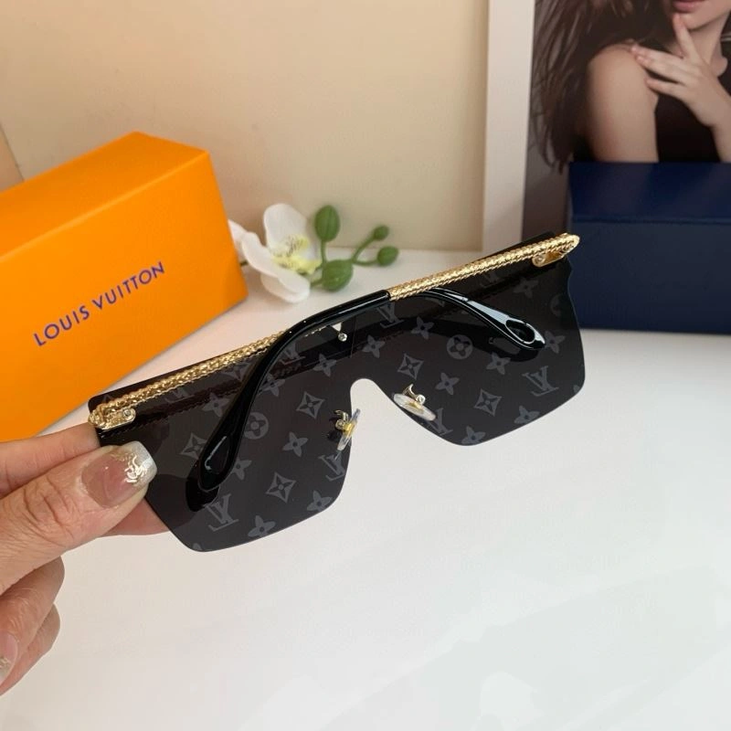 Louis Vuitton Sunglasses Durable 280646