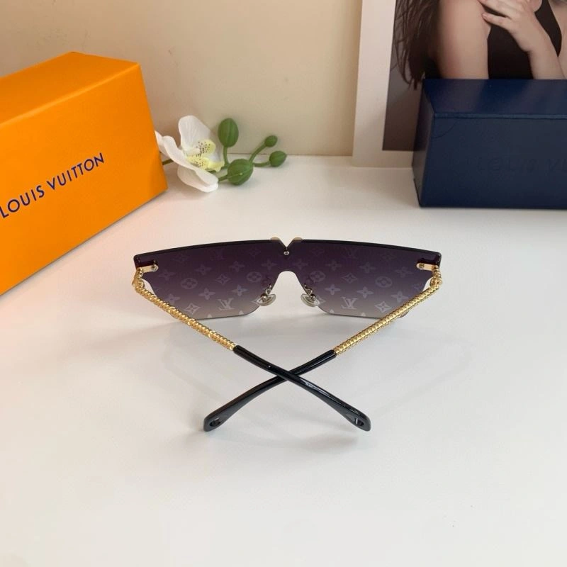 Sporty Louis Vuitton Sunglasses 280642