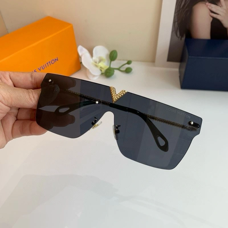 Louis Vuitton Sunglasses FashionForward 280640