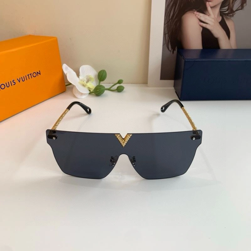 Louis Vuitton Sunglasses FashionForward 280640