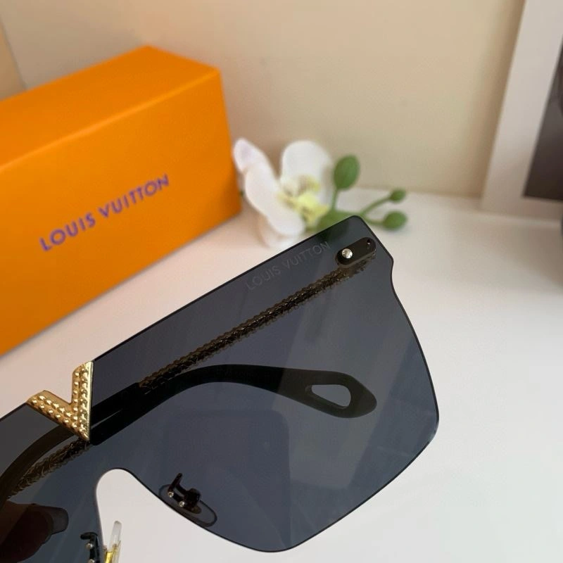 Louis Vuitton Sunglasses FashionForward 280640