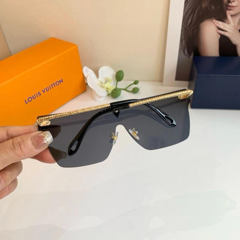 Louis Vuitton Sunglasses FashionForward 280640