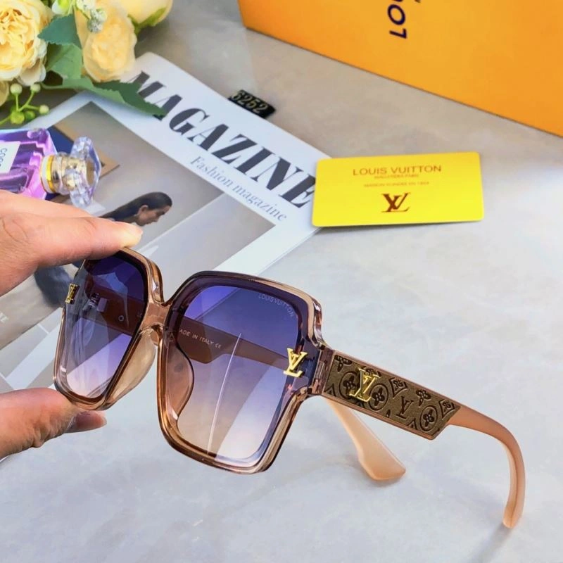 Louis Vuitton Sunglasses Cozy 280623