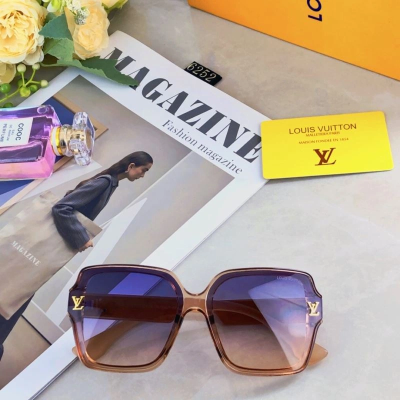 Louis Vuitton Sunglasses Cozy 280623