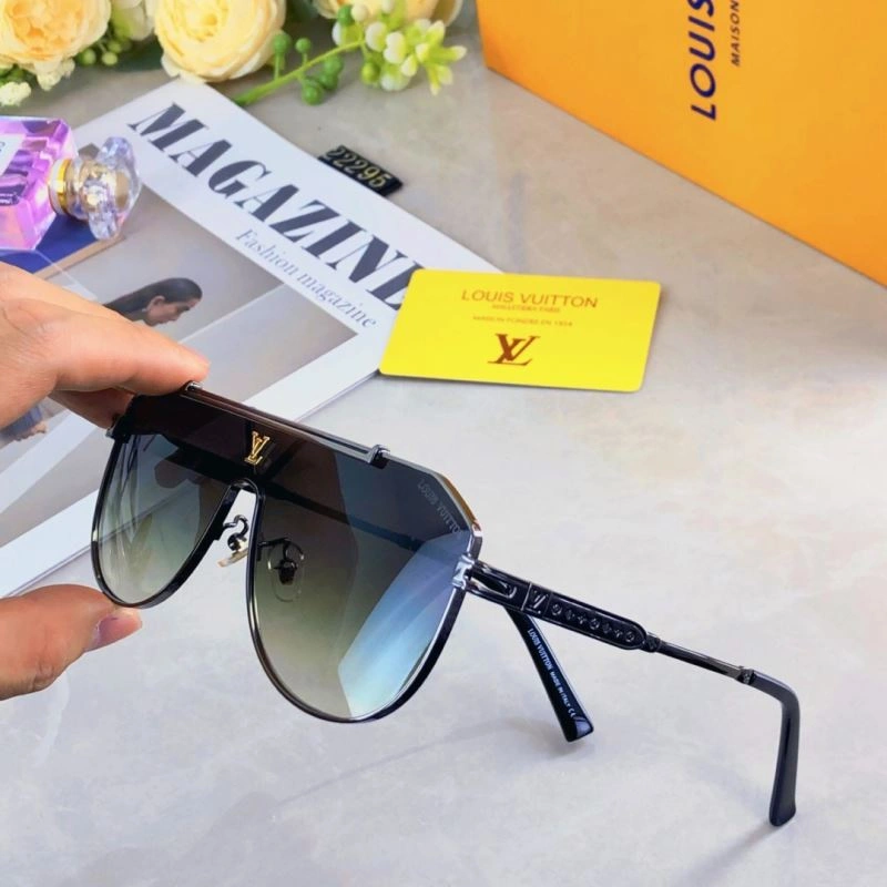 Minimalist Louis Vuitton Sunglasses 280618