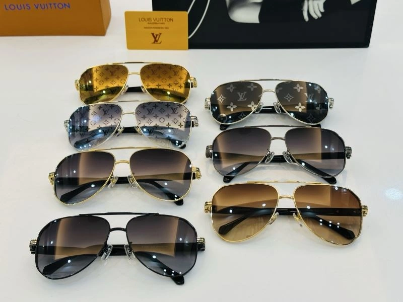 Refined Louis Vuitton Sunglasses 280637