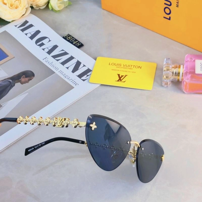 Louis Vuitton Sunglasses RelaxedFit 280624