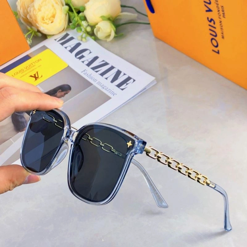 Louis Vuitton Sunglasses Sporty 280633