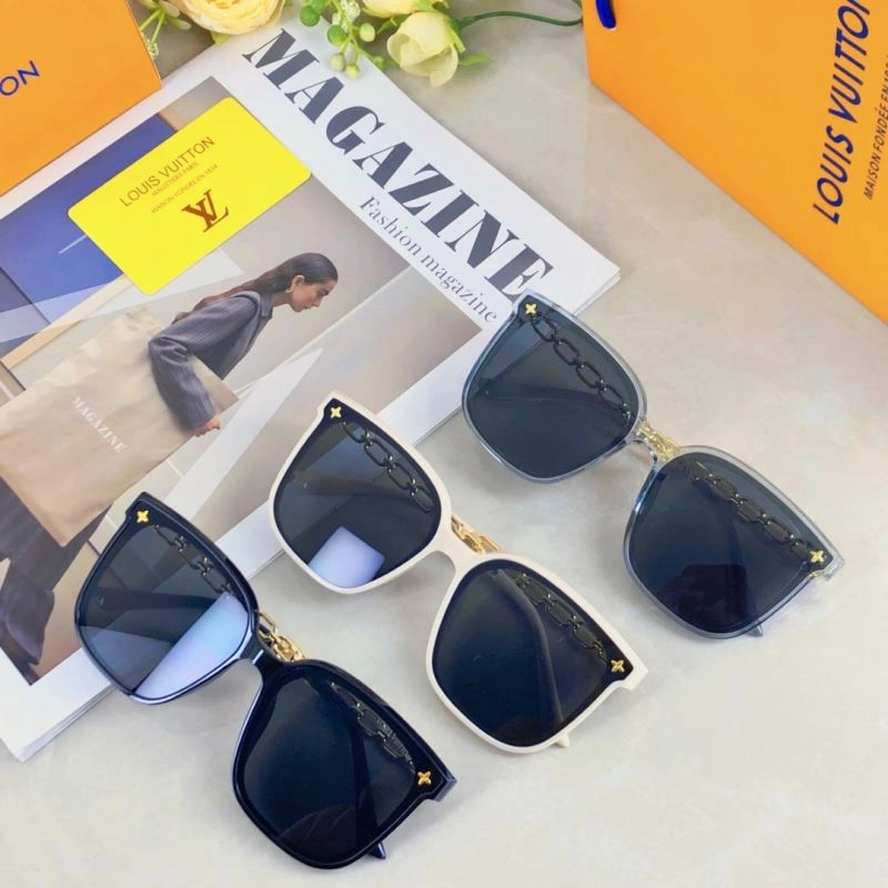 Louis Vuitton Sunglasses Sporty 280633