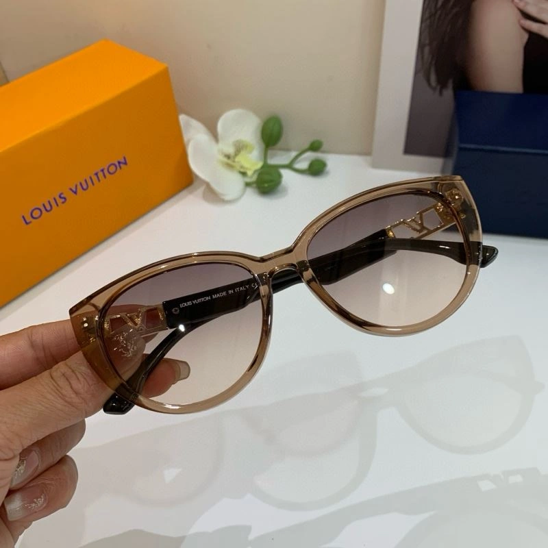 Louis Vuitton Sunglasses Breathable 280610