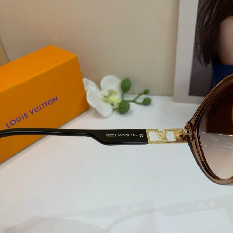 Louis Vuitton Sunglasses Breathable 280610
