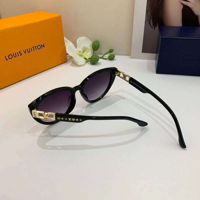 NewStyle Louis Vuitton Sunglasses 280611